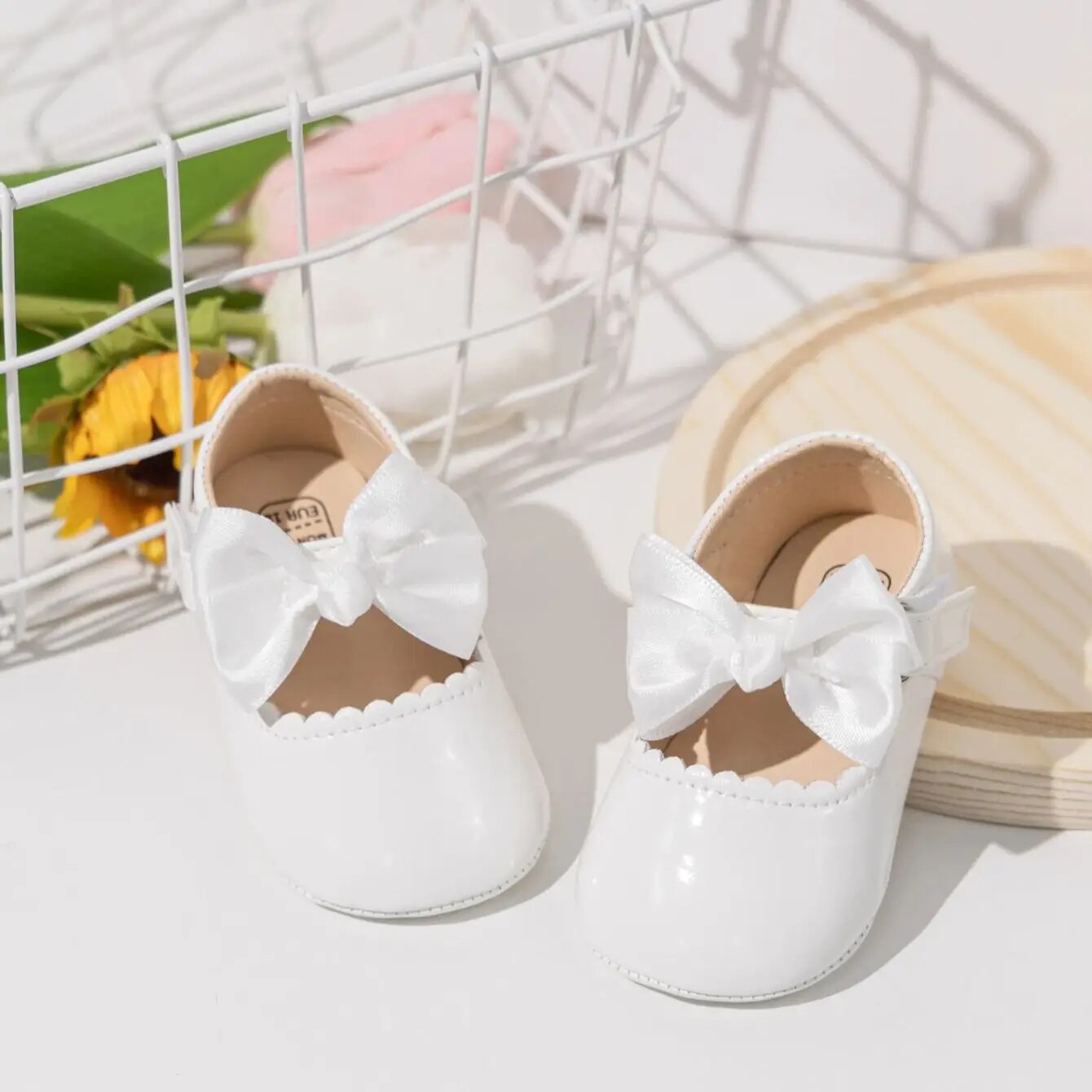 Meckior 2024 Baby Mädchen Spitze Prinzessin Schuhe einfache Schnalle Lack leder Schuhe Gummi Anti Slip Outdoor Kleinkinder Mädchen Schuhe