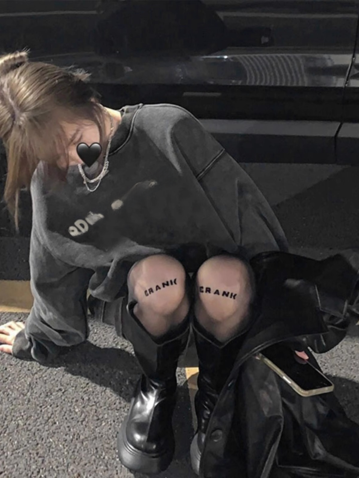 アメリカンスタイルのレタープリントトレーナーニッチルーズフィット長袖トップ女性のための秋/冬綿 100% 素材