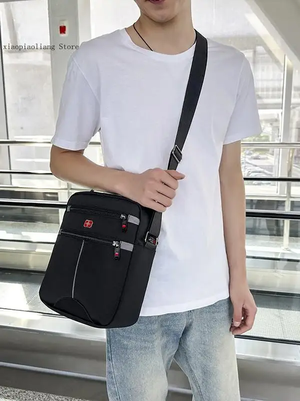 Borsa a tracolla con coltello militare per viaggi d'affari da uomo, pendolarismo, piccola borsa a tracolla in nylon antispruzzo