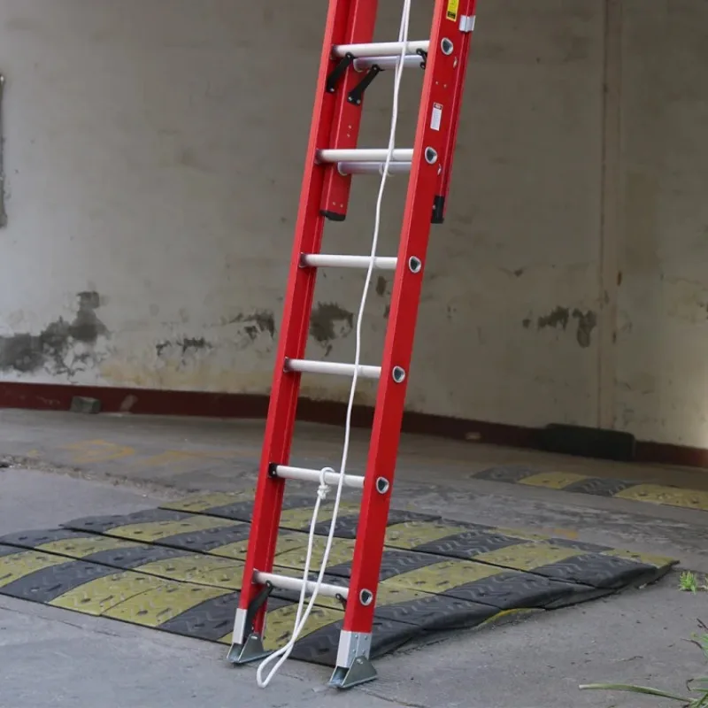 Vendite dirette in fabbrica di 2 scalette combinate in FRP Scaletta con piattaforma di estensione in materiale industriale minimalista