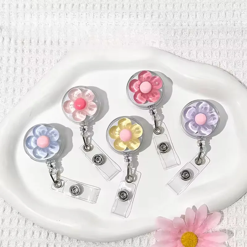1 stücke Nette Transparente Blumen Abzeichen Reel für Frauen Versenkbare Arbeiter ID Karte Pull Schnalle Ärzte Krankenschwester ID Karte abzeichen Halter Clip