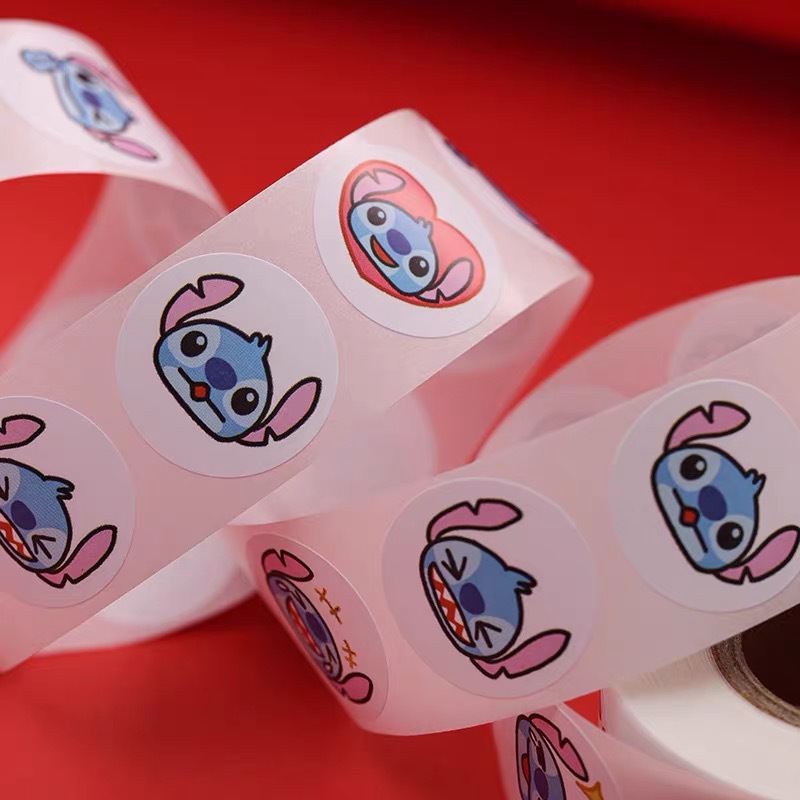 500 sztuk/rolka Disney Stitch uszczelniające naklejki Graffiti Cute Cartoon Anime Lilo i Stitch naklejki okrągłe Diy Decor Album pamiętnik Labe