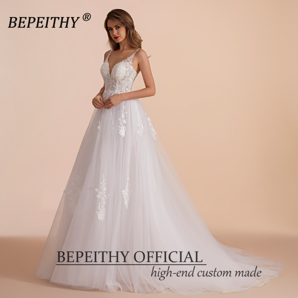 BEPEITHY Maßgeschneiderte weiße Spitze A-Linie Strandhochzeitskleider 2023, Vestidos De Novia Braut, V-Ausschnitt, Sweep-Zug, Boho-Brautkleid