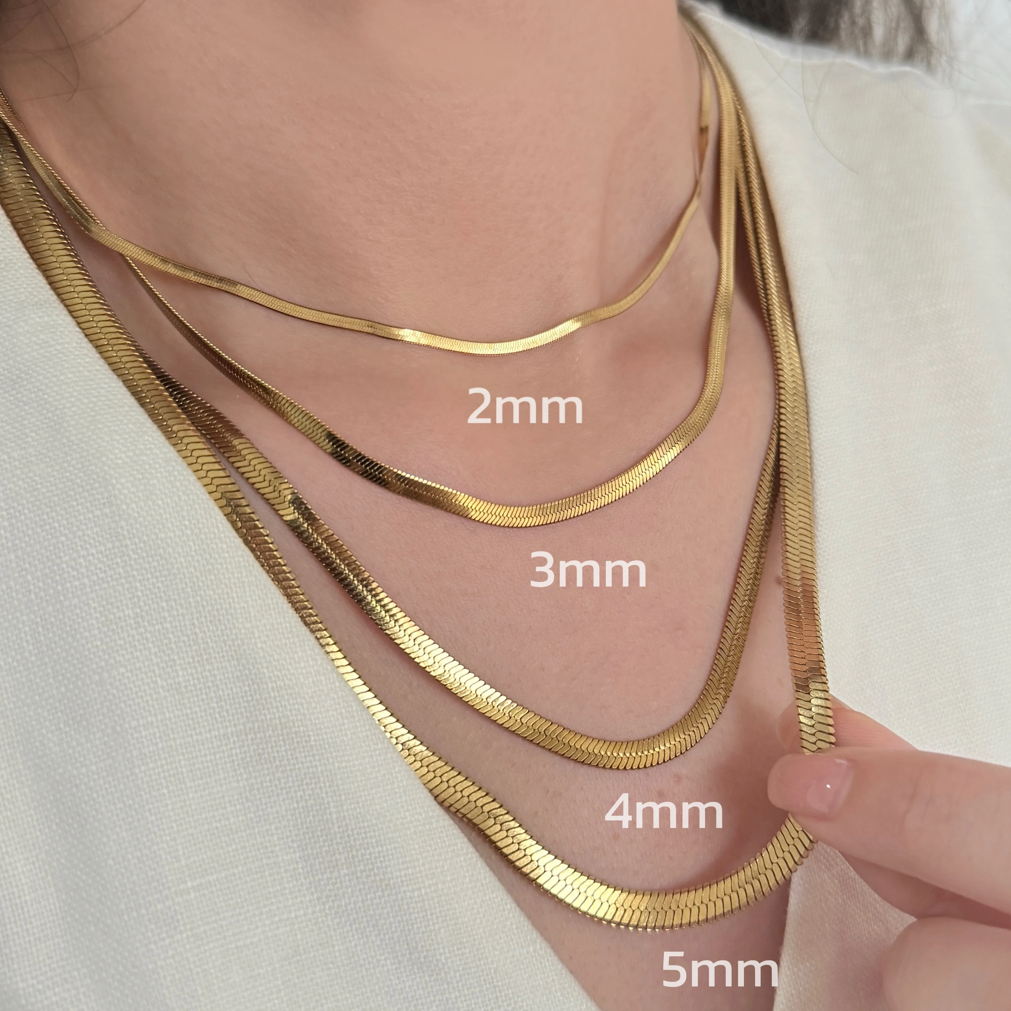 Collar minimalista unisex con cadena de serpiente, gargantilla de acero inoxidable en espiga, Color dorado, joyería de moda, regalo para ella, mujeres y hombres