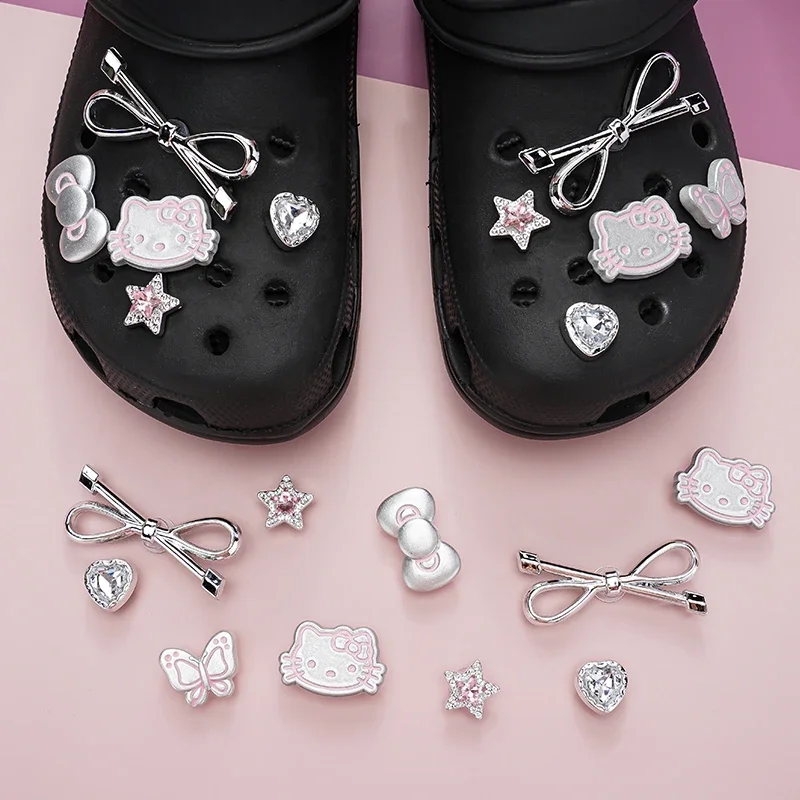 MINISO Hello Kitty conjunto de dijes para zapatos plata Katie KT Cat niñas mujeres sandalias accesorios zapatos con agujeros zapatillas y zuecos decoración