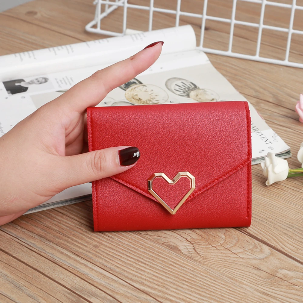 New fashionable PVC small wallet for women, short Japanese and Korean version heart-shaped fresh mini coin purse