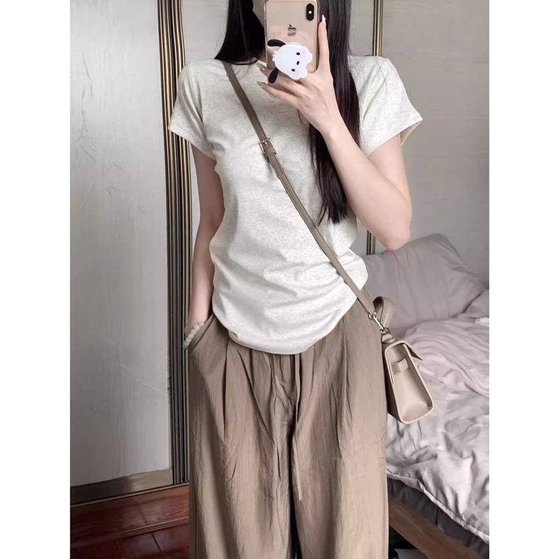 夏の新ベーシックソリッドカラー半袖 Tシャツ女性の通勤スタイルラウンドネックショート丈ピュアカラーコットンブレンドファイバー