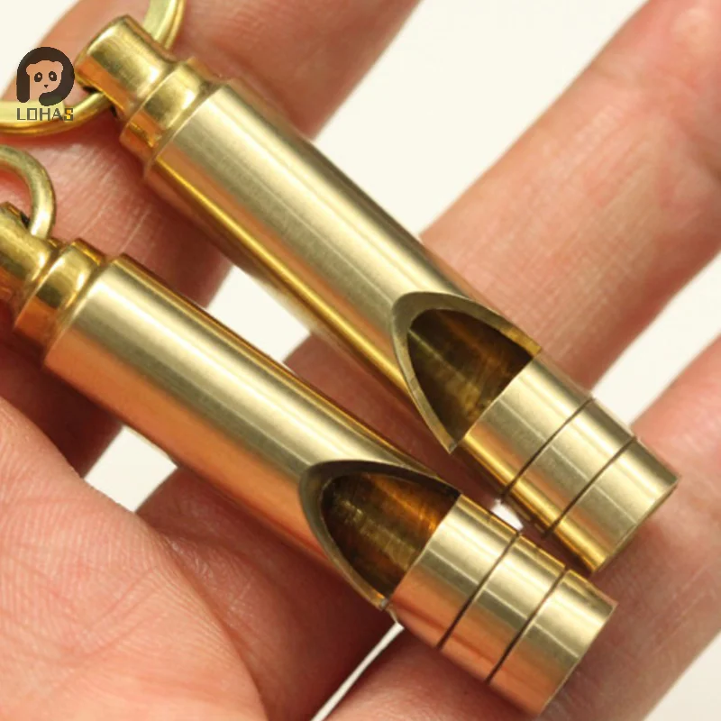1 pçs multifuncional de bronze apito sobrevivência emergência portátil chaveiro ferramentas ao ar livre apito para acampamento caminhadas