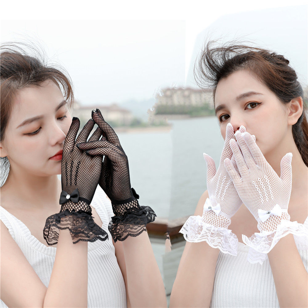 Guantes cortos elegantes de encaje para mujer, rejilla transparente, guantes para fiesta de graduación en blanco y negro, manoplas de Color sólido a la moda para mujer