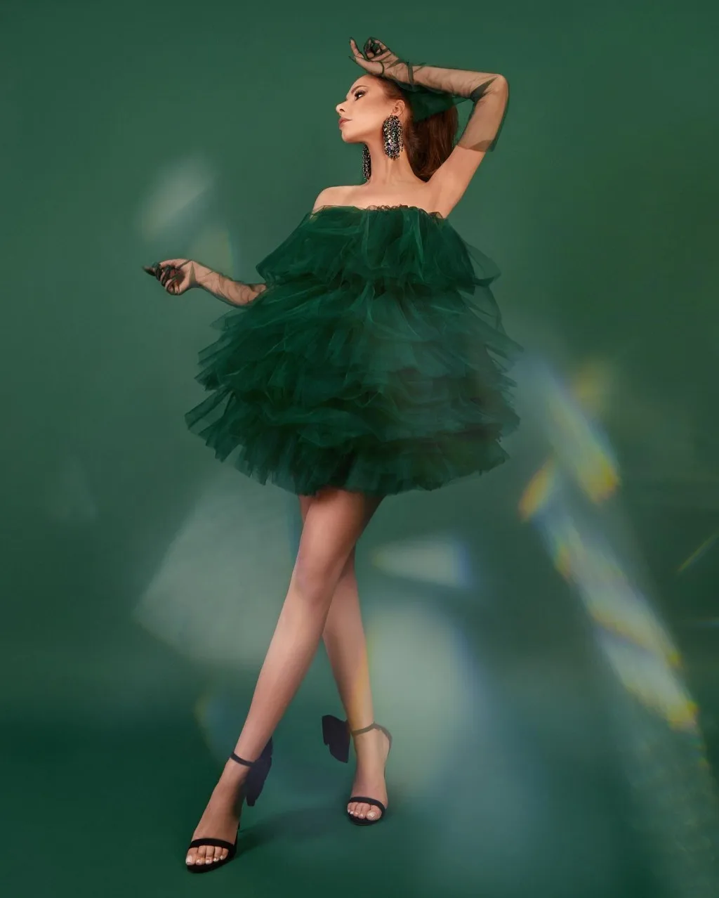 Trägerloses, dunkelgrünes Tüll-Abschlussballkleid mit Rüschen, transparente Handschuhe, kurze Cocktail-Partykleider in Minilänge, Übergröße