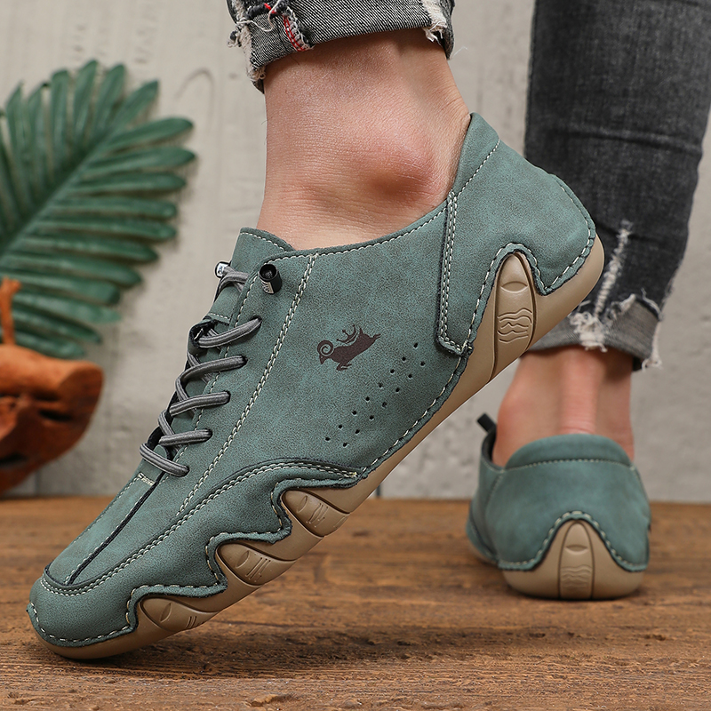 Весенние мужские кожаные кроссовки с низким вырезом, лоферы на мягкой подошве, противоскользящая повседневная обувь на плоской подошве, большие размеры, Zapatillas Para Hombre 2025