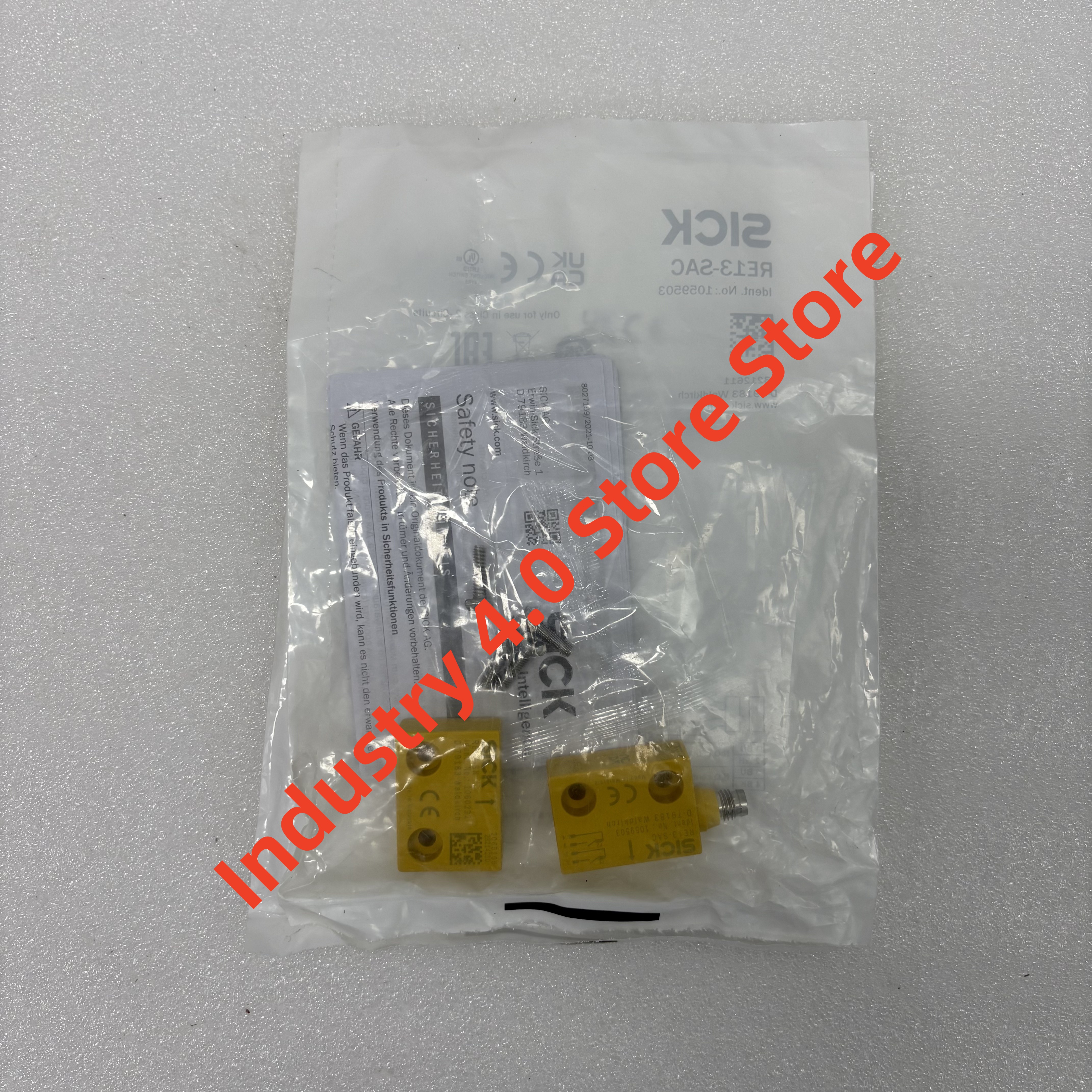 RE13-SAC 1059503 Выключатель безопасности новый оригинал