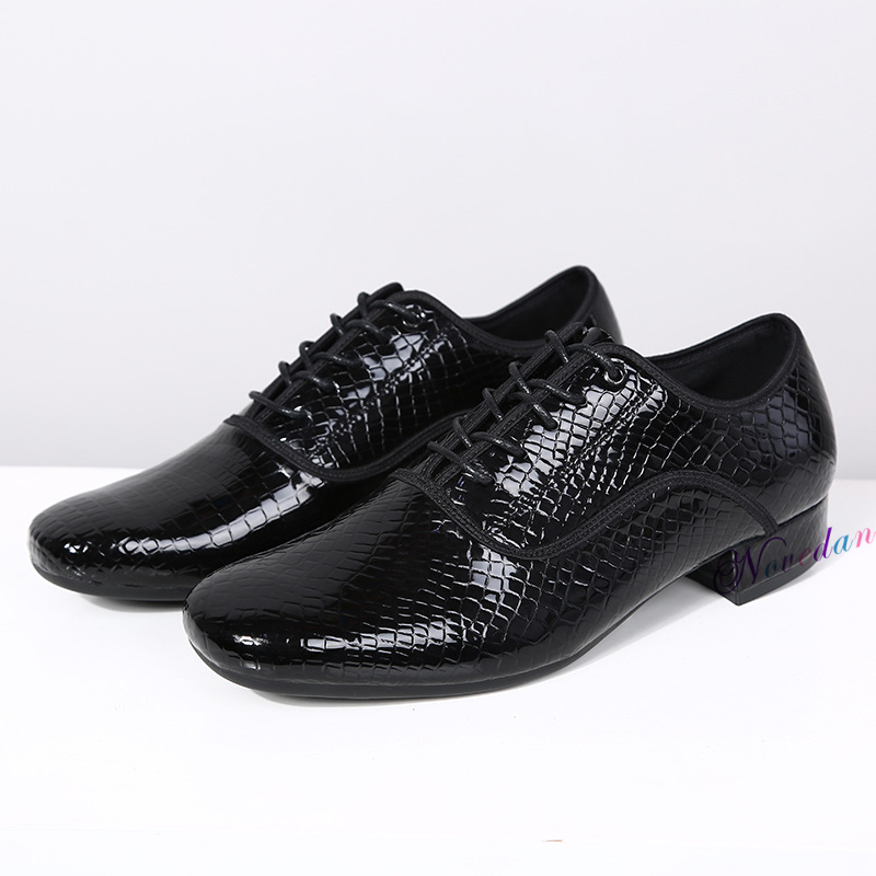 Klassische Mode 3CM Niedrigen Absatz Latin Dance Schuhe Männer Schwarz Professionelle Ballsaal/Outdoor Salsa Schuhe Patent Leder Plus größe