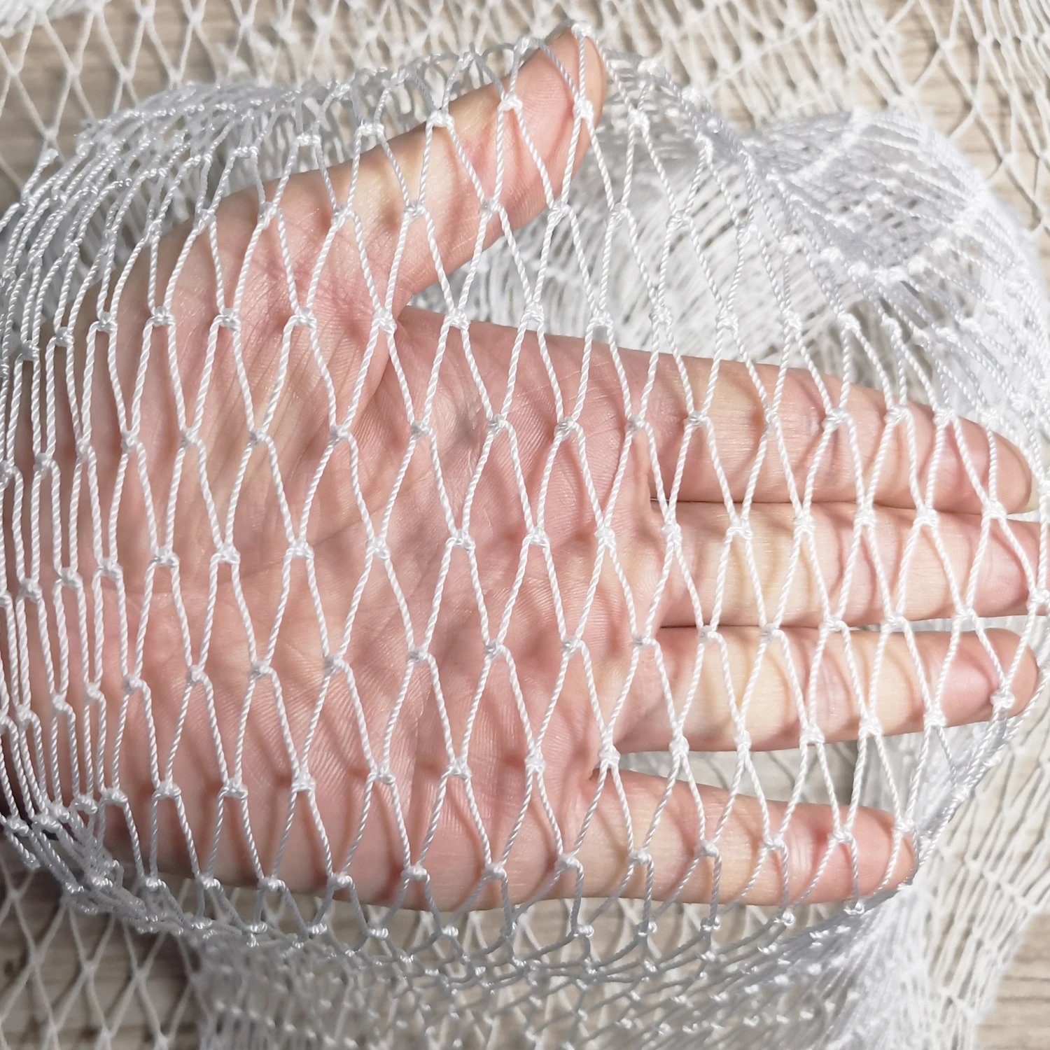 Heavy Duty Anti Bird Netting ,Nylon Deer Fence Netting, Garden Net and Crops Protective Fencing Mesh for Anti Bird Deer Cat Dog