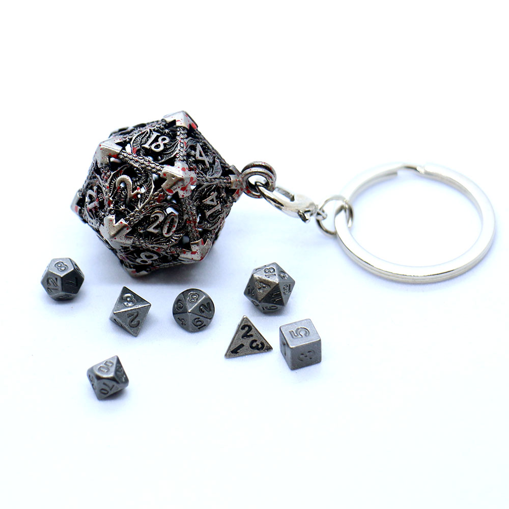 D20 Hohlbox aus Metall + 7-teiliges Würfelset aus Metall, tragbares Brettspielwürfel-Mini-Set