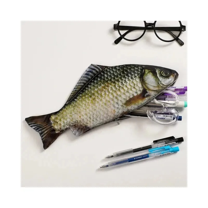 1pc presente criativo e peculiar simulado peixe caneta saco simulado crucian carpa papelaria saco