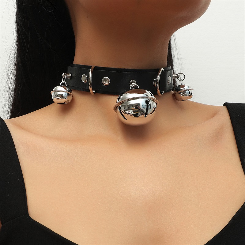 Collar Sexy de cuero Bdsm para mujer, conjunto de collares y correa de corazón de esclavo para Cosplay, Gargantilla gótica de Bondage, accesorios de campana