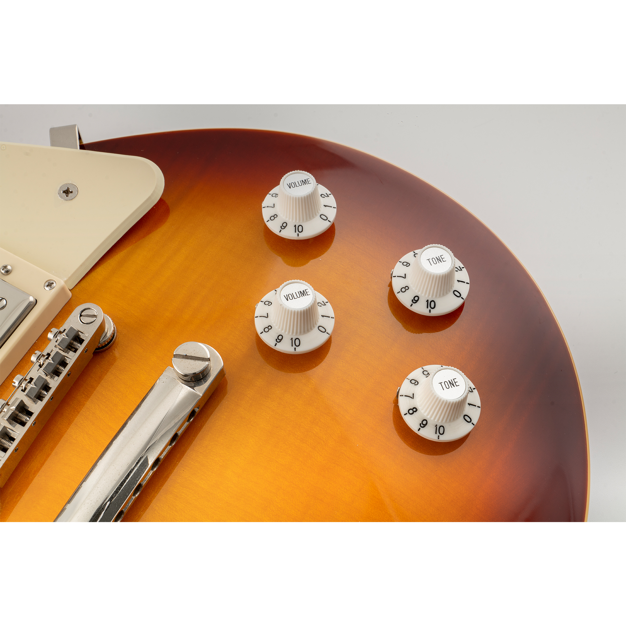 Musiclily Pro Fine 24 Splines Witch Top Hat Knobs 2 Tone 2 Volume Control Knobs for Electric Guitar Bass Amplifier Effect Pedal