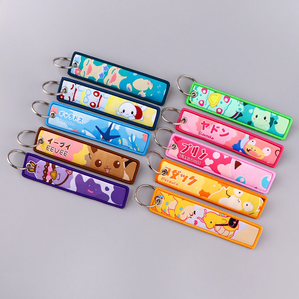 Lindo Anime etiqueta para llave bordado llavero para motocicletas coches bolsa mochila Chaveiro bordado llaveros regalos de moda