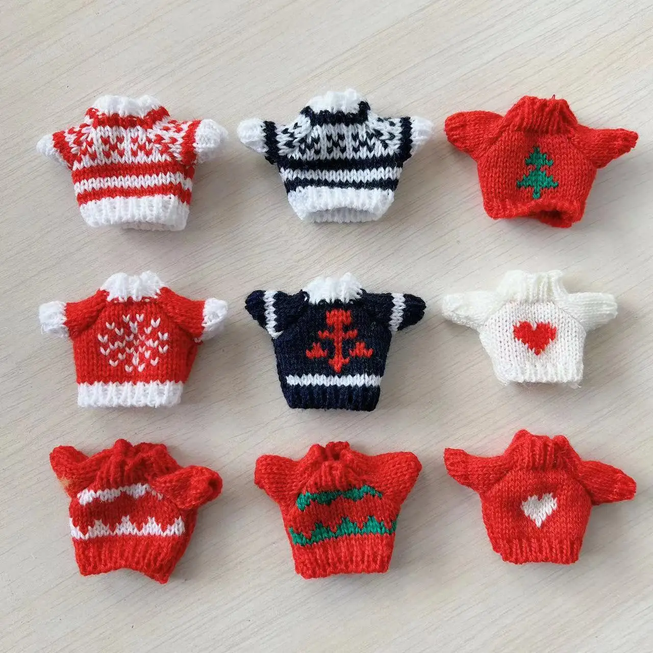 1 Pc Hot Selling 10cm Headmaster Dog Clothing  Miniature Sweater For 1:8 Bjd Toy Doll Sweater Doll Christmas Wearing Accessories