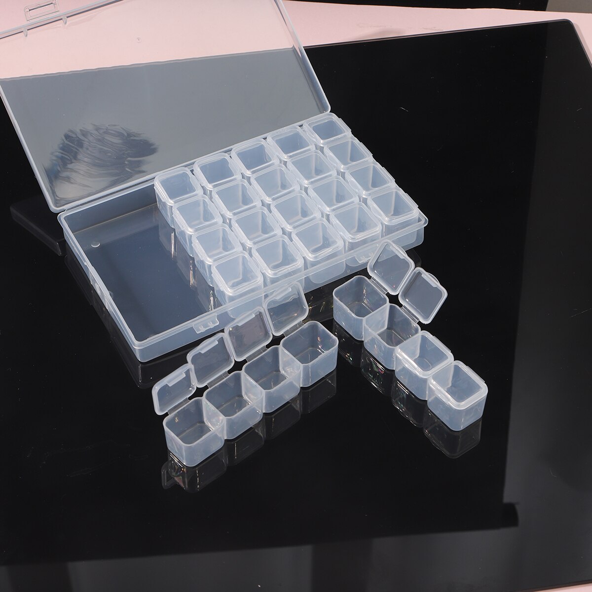 Boîte Africbox en Plastique à 28 Grilles, Mini Poignées, Décoration Amovible, Perle, Petit Rivet, Boîte de Rangement Semi Transparente