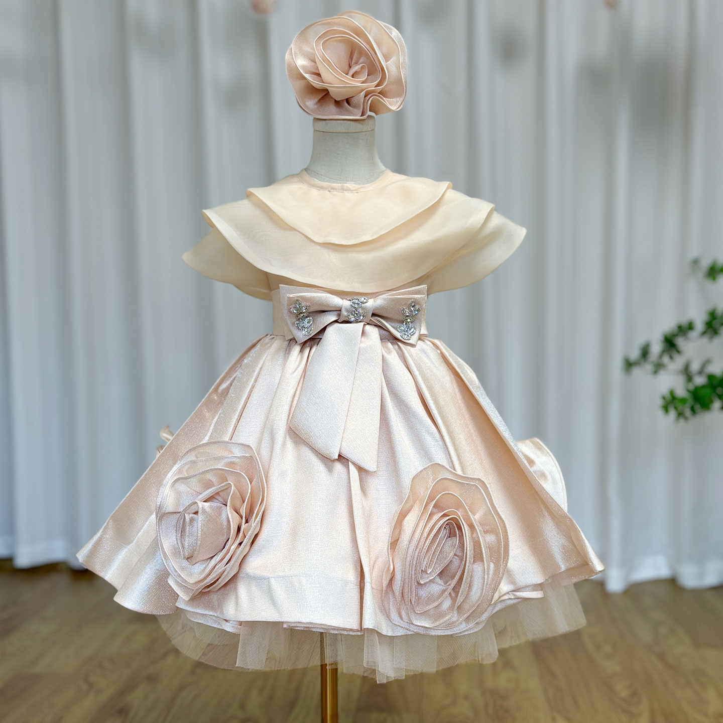 ジルウィッシュ-ベージュの手作りフラワードレス,ヘッドギア,女の子のドレス,結婚式,誕生日パーティー,休日,エレガント,2025,j104