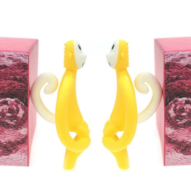 1 Cái Bé Miếng Dán Silicone Mềm Dễ Thương Ngộ Nghĩnh Hình Hoạt Hình Khỉ Cho Bé MOL Giảm Đau Dụng Cụ Trẻ Em Miếng Dán Cho Bé Đồ Chơi Thức Ăn cao Cấp