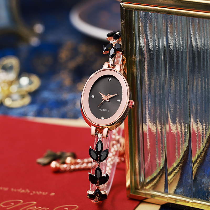 ใหม่ Elegant นาฬิกาผู้หญิง Rhinestone ฝังสําหรับ Clover Lady นาฬิกาแฟชั่นนาฬิกาข้อมือควอตซ์สร้อยข้อมือนาฬิกา reloj mujer