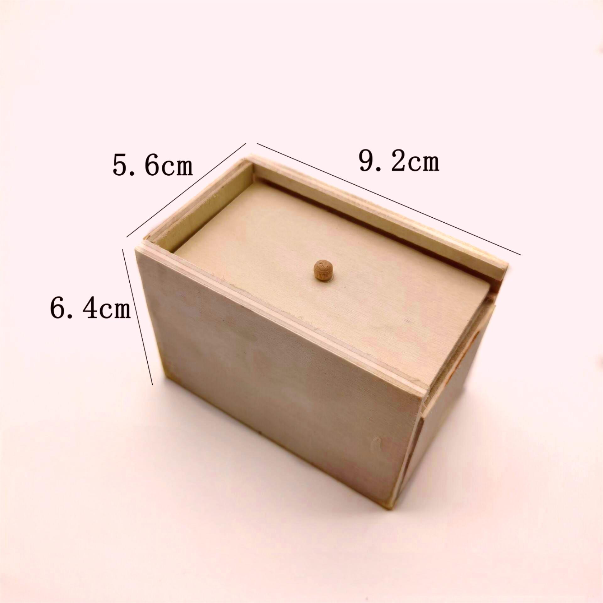 Tricky Toy Simulation Spider Wooden Box Spoof Insect Spider Box Creative Haunted House Horror Scene Layout Small Wooden Box