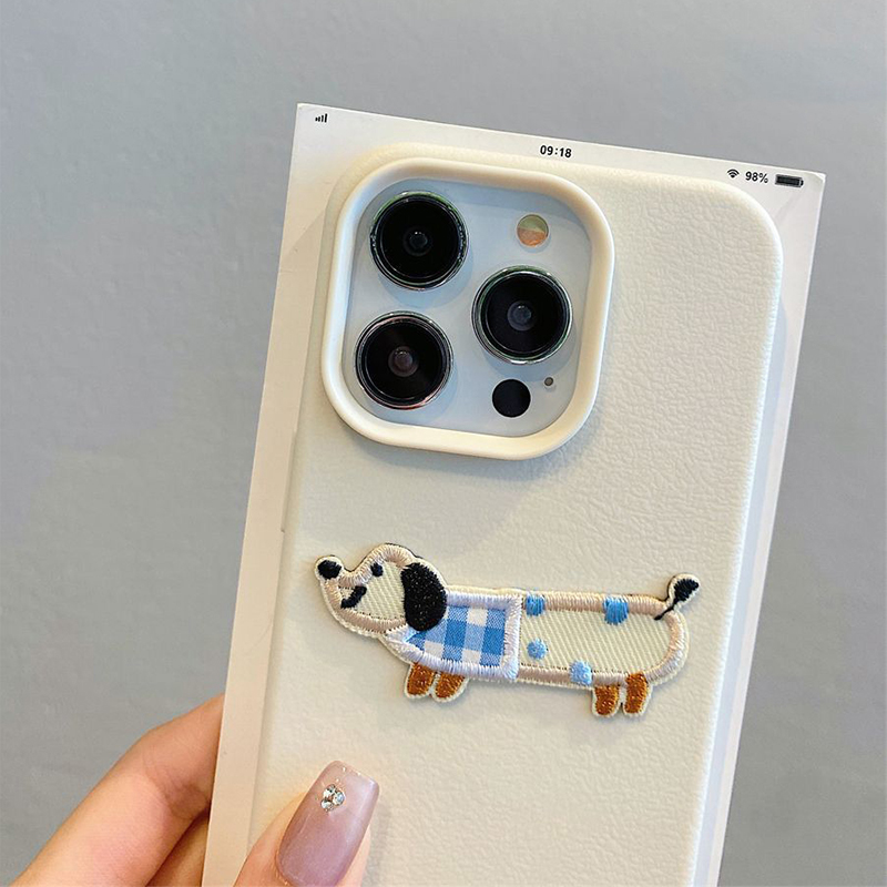 Funda de teléfono coreana con bordado de dibujos animados en 3D para iPhone 16, 15, 14, 13, 11, 12 Pro Max Plus, divertida funda con patrón de cuero para cachorros