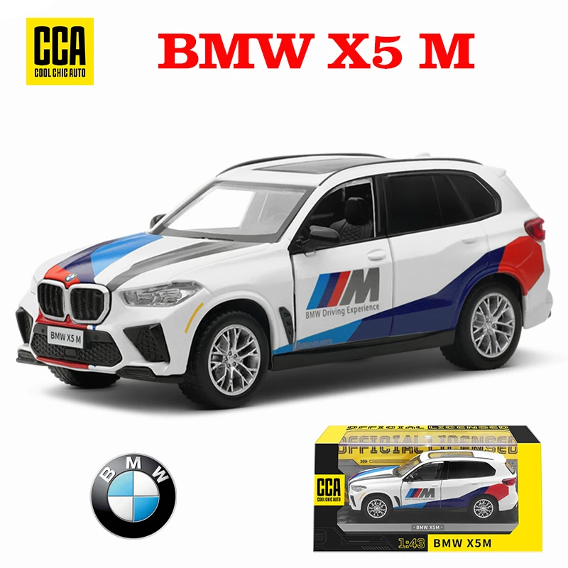 CCA MSZ 1:36~1:47 BMW X5M M4 Lamborghini Maserati McLaren Land Rover Guard Benz Model samochodu z kaskiem Akrylowe pudełko Samochód ze stopu Zabawka