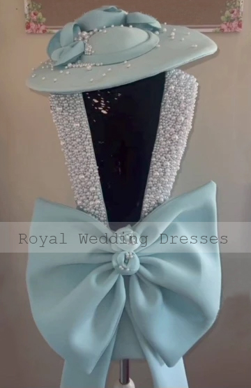 Maßgeschneidertes Cocktailkleid mit Handschuhen, Perlen, V-Ausschnitt, großer Schleife, Etui-Satin, Mini-Partykleider für Damen