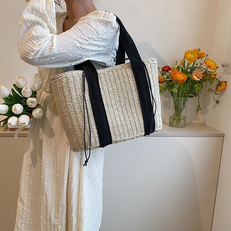 Rattan Woven Bag New Single-Shoulder Messenger Bag Dual-Use Bag Female Straw Travel Bag