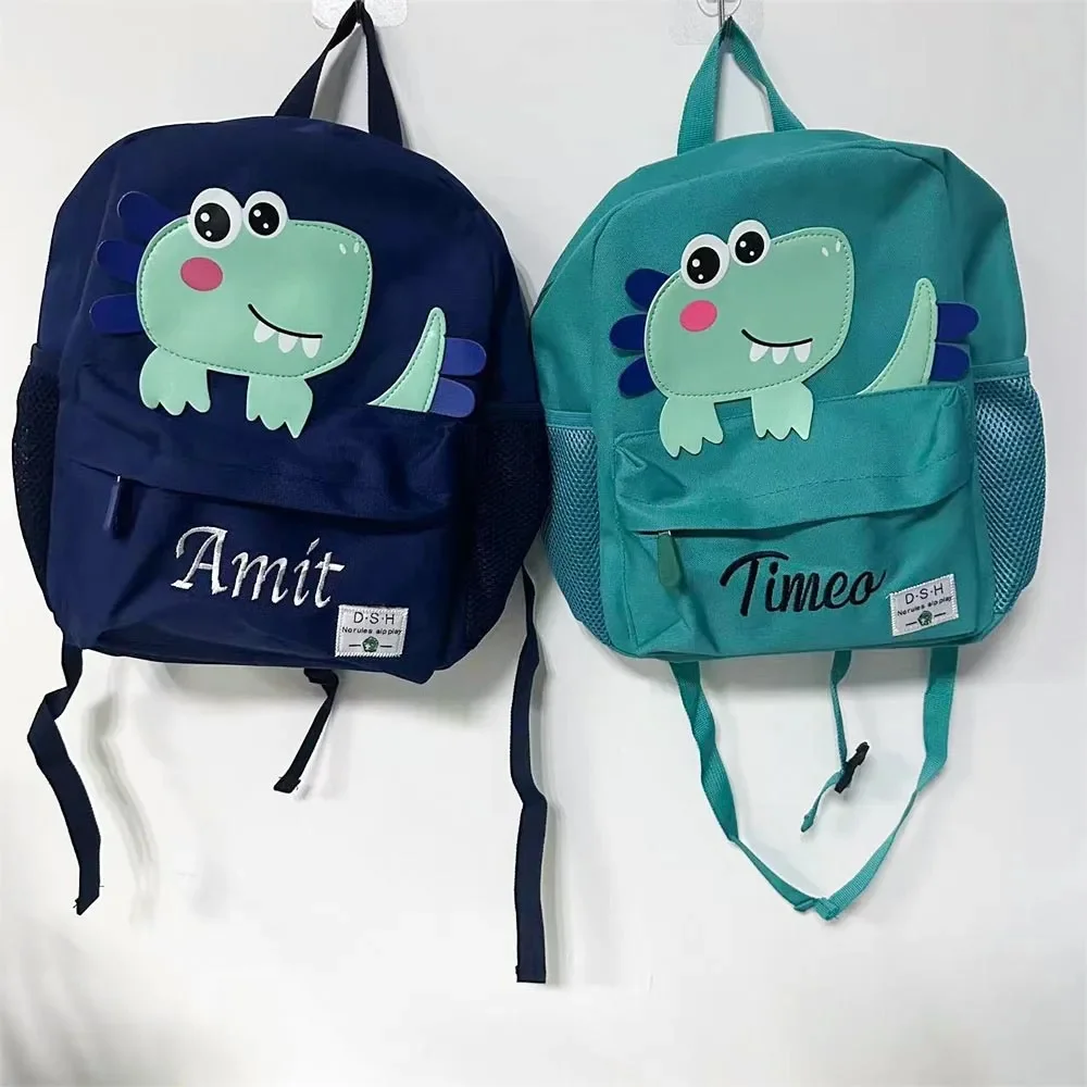 Personalisierter Name kleiner Dinosaurier Rucksack Cartoon süße Kinder Schultasche individuell bestickter Name ausgehende Jungen Mädchen Snackbags