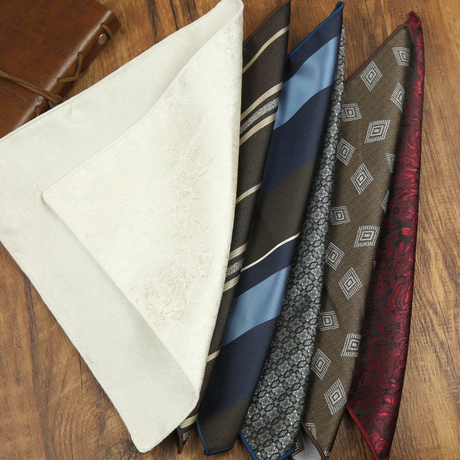 24 cm Nieuwe Trendy Polyester Geweven Pochet Voor Mannen Luxe Marine Gestreepte Plaid Zakdoek Bruiloft Tuxedo Accessoires