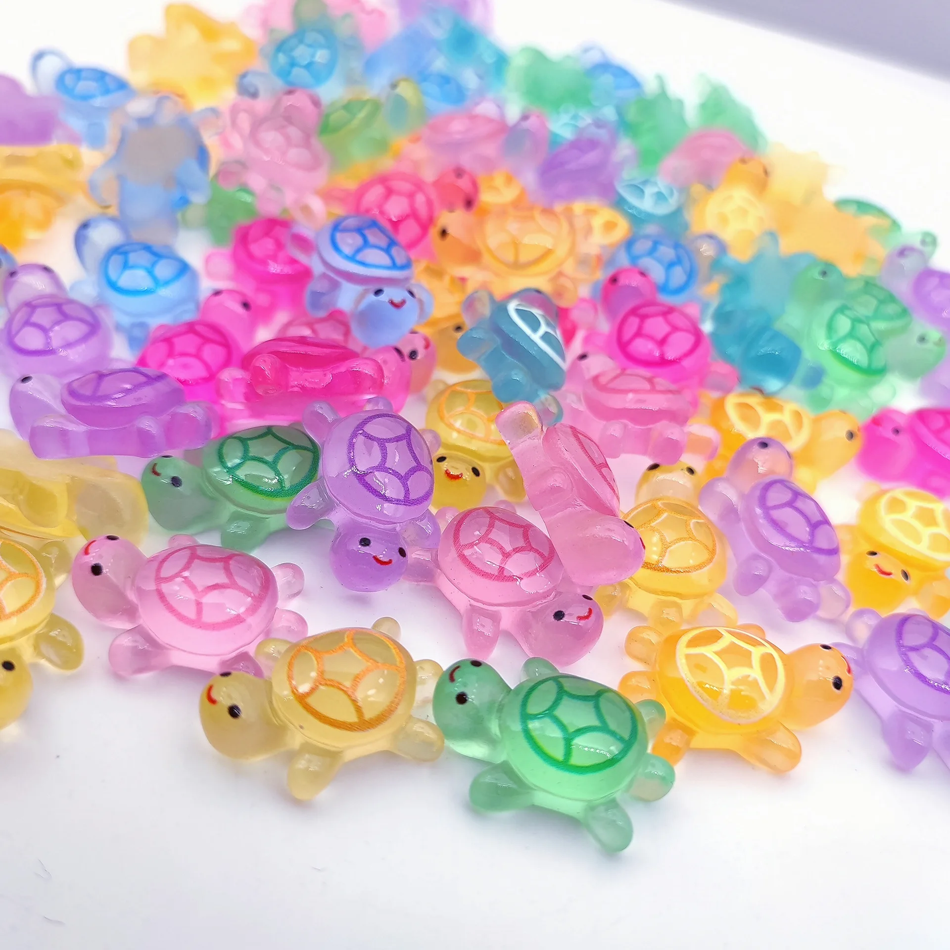 4pcs Glow-In-The-Dark Cute Turtle Detachable Shoe Charms Decorations Luminous Clips For Beach Sandals Accessories