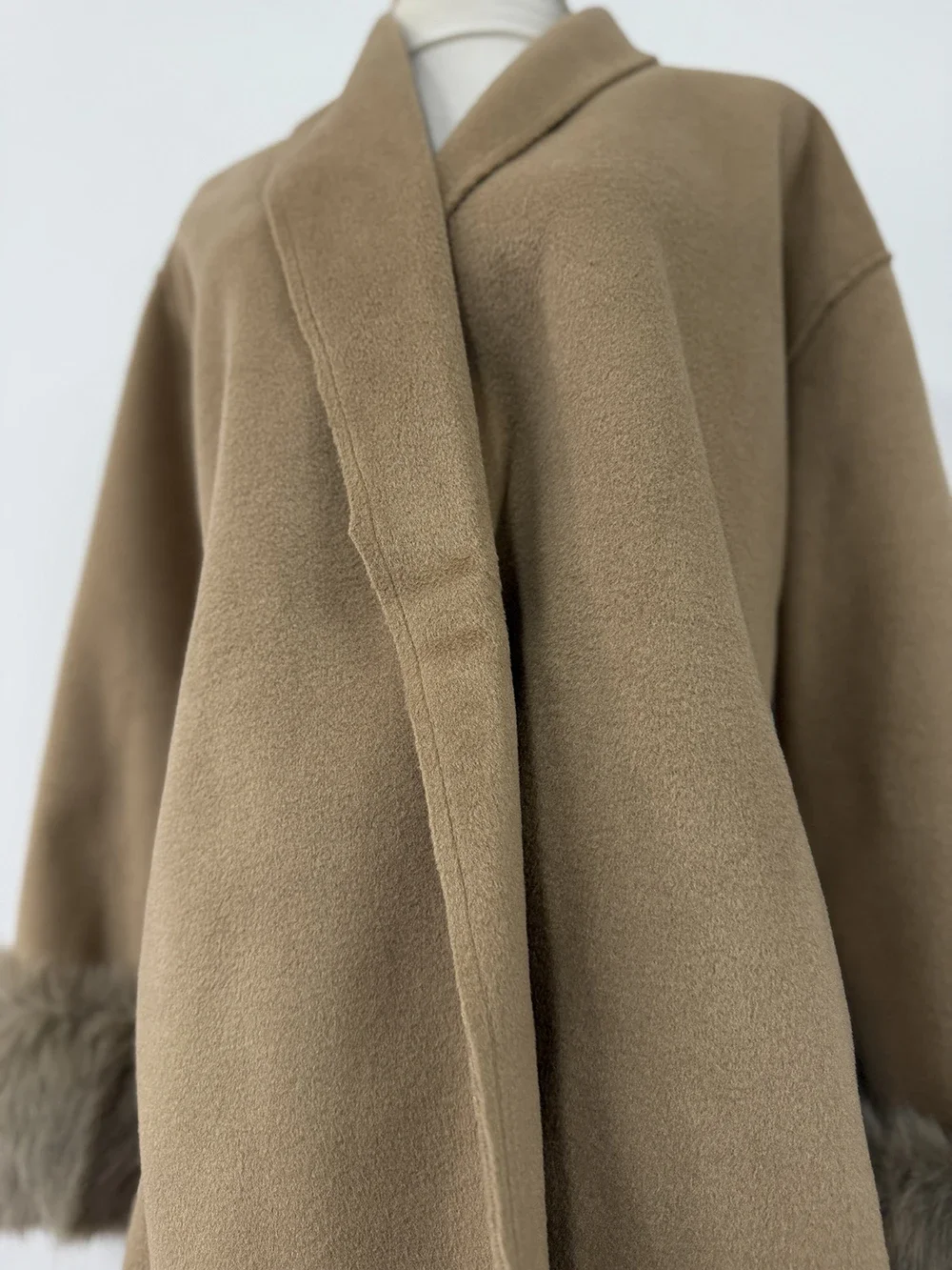 Damen-Mantel mit kurzer Taille, kleiner doppelseitiger Kaschmir-Fuchs-Wollmantel, Festlandchina, Wintermode, Freizeitjacken für Damen