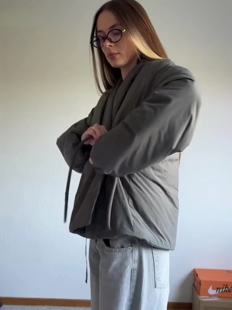 Fashion Lace Up Gewatteerde Katoenen Jas Vrouwen 2025 Winter Casual Losse Parka Jas Vintage Uitloper Vrouwelijke Warme Gewatteerde Outerwears