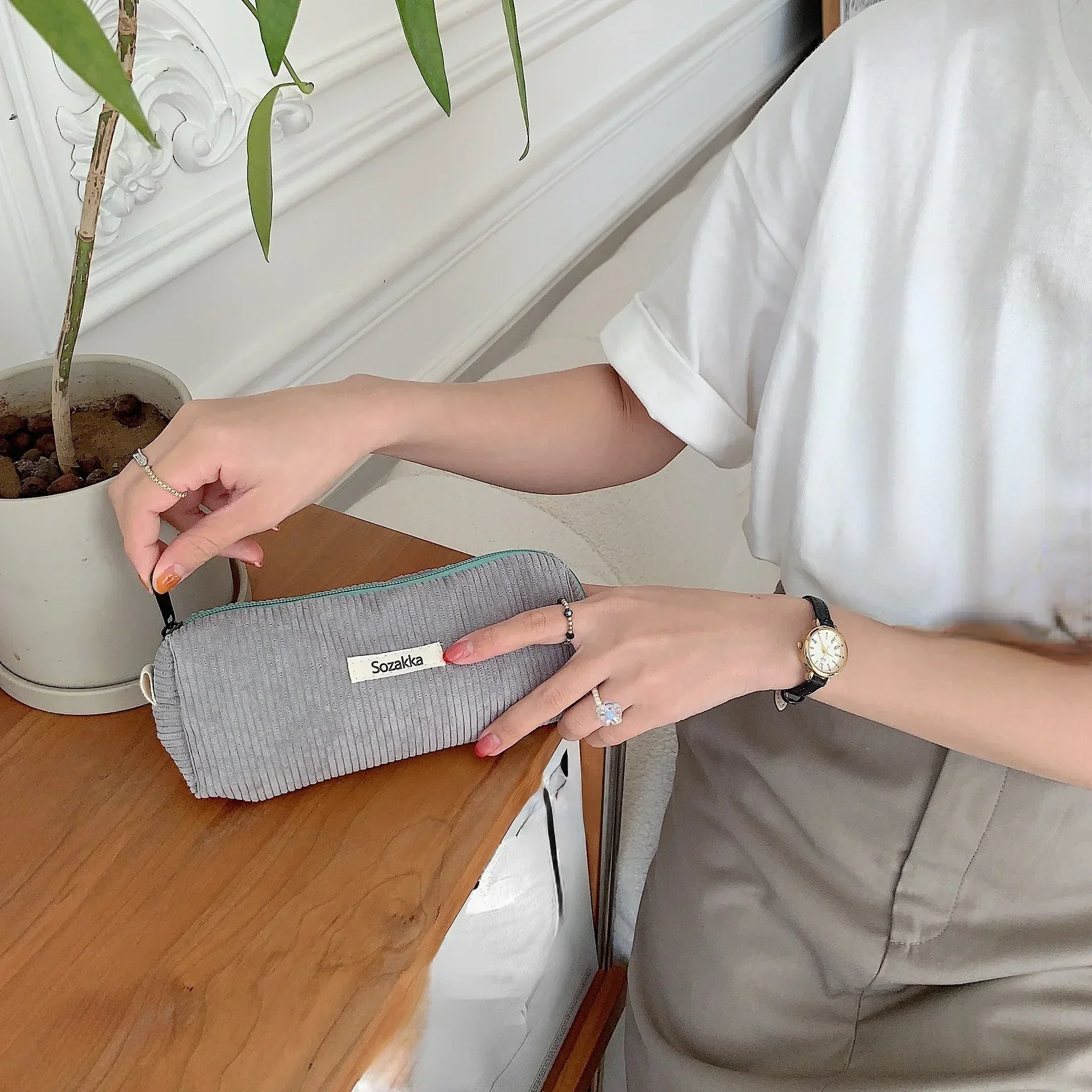 ขนาดใหญ่ความจุดินสอกรณีเครื่องเขียนปากกา Corduroy Pencilcase อุปกรณ์การเรียนดินสอกระเป๋า Back To School