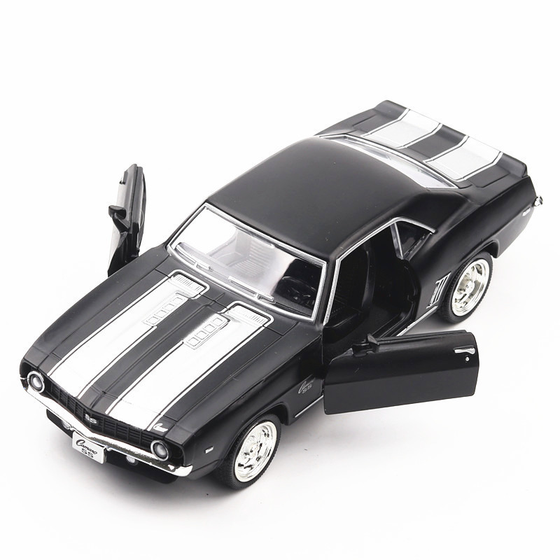 1:36 Chevrolet EUA 1969 Camaro SS Vintage Preto Fosco Diecast Metal Modelo de Carro Brinquedo Para Coleção Presente Crianças A318