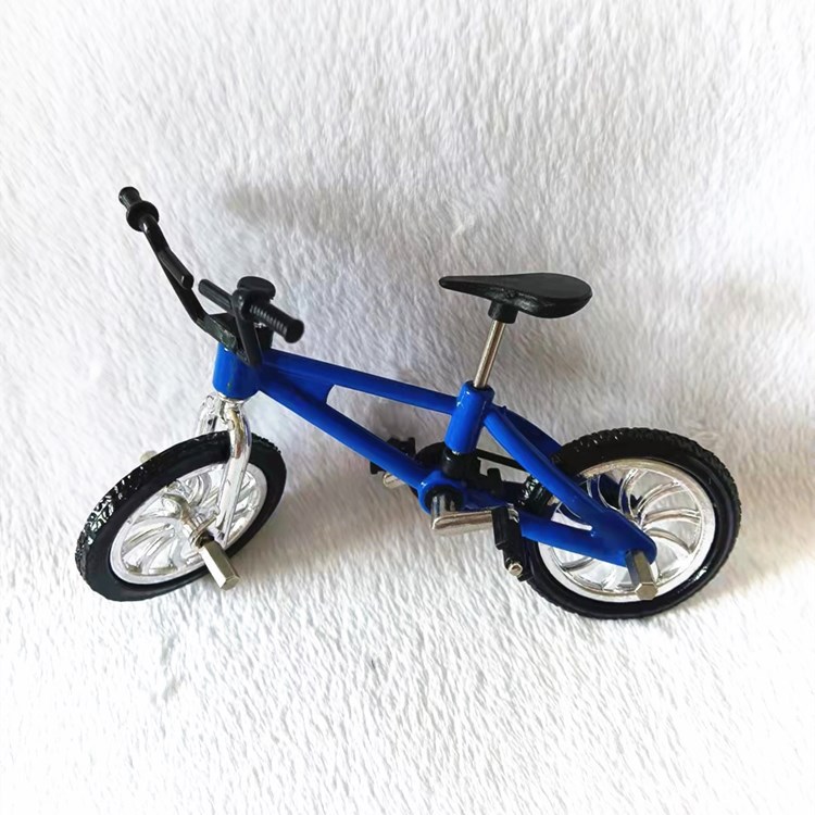 Finger BMX Tech Skateboards Mini Skate Park Ramp Sets Finger scooter Fingertip Bikes Fingerboard Extreme Sport Deck Novelty Toys