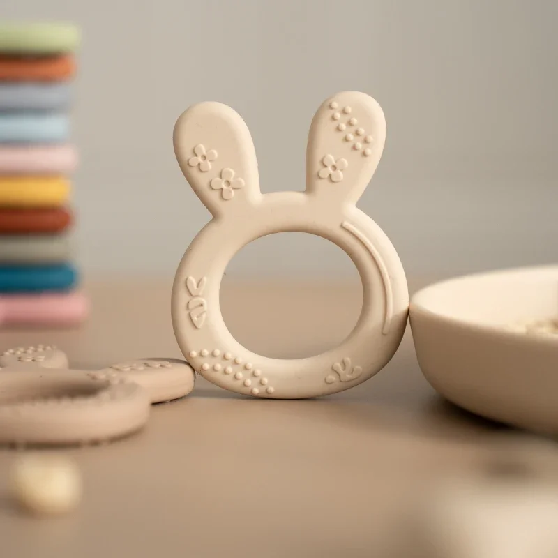 ソフトシリコーンおしゃぶり赤ちゃん漫画ウサギの形感覚歯が生えるおもちゃ BPA フリー幼児咀嚼臼歯おもちゃベビーアクセサリー