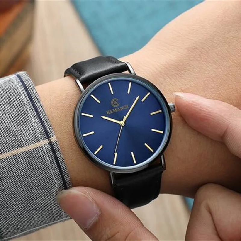 Top Marke Herren uhren Mode ultra dünne analoge Quarzuhren Ledergürtel einfaches Temperament Herren uhr Relogios Masculino