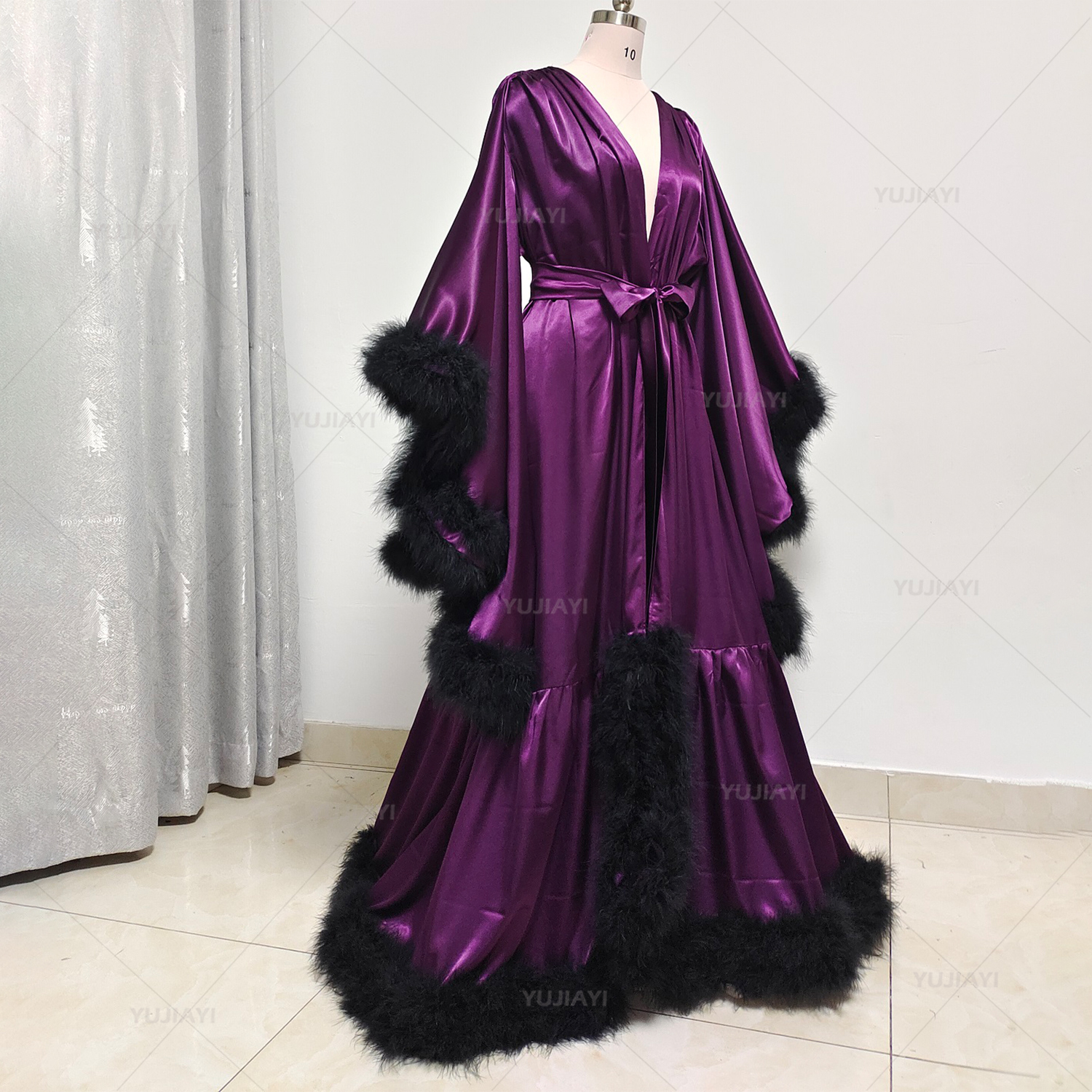 Customized Women's Robe with Feathers Puffy Maternity Fur Bathrobe Wedding Bridal Dressing Gown Boudoir Kimono Dress Nightgowns