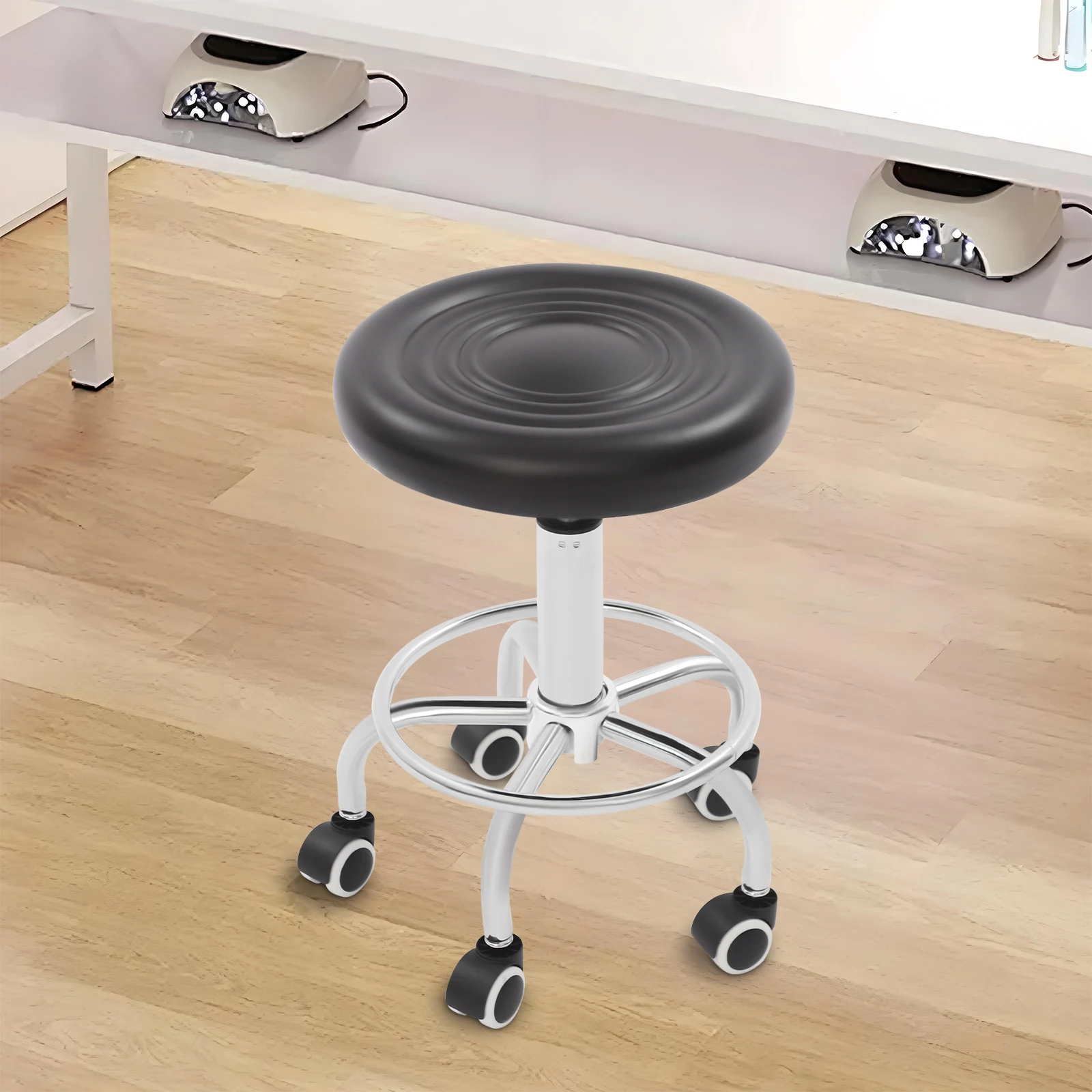 Regulowana wysokość 360 °   Obrotowy stołek barowy Salon Stool Steel Sponge Black Silver Modern 5 Wheels