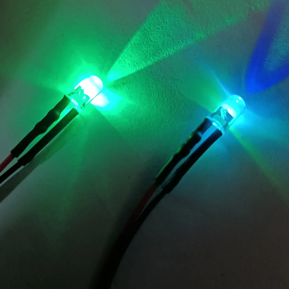 USB-Anschluss mit Kabel, Licht, LED-Modell, Lichtgruppe, Atmosphäre, kleines Nachtlicht, manuelle Lichtquelle, Rot, Grün, Blau, Gelb, Weiß