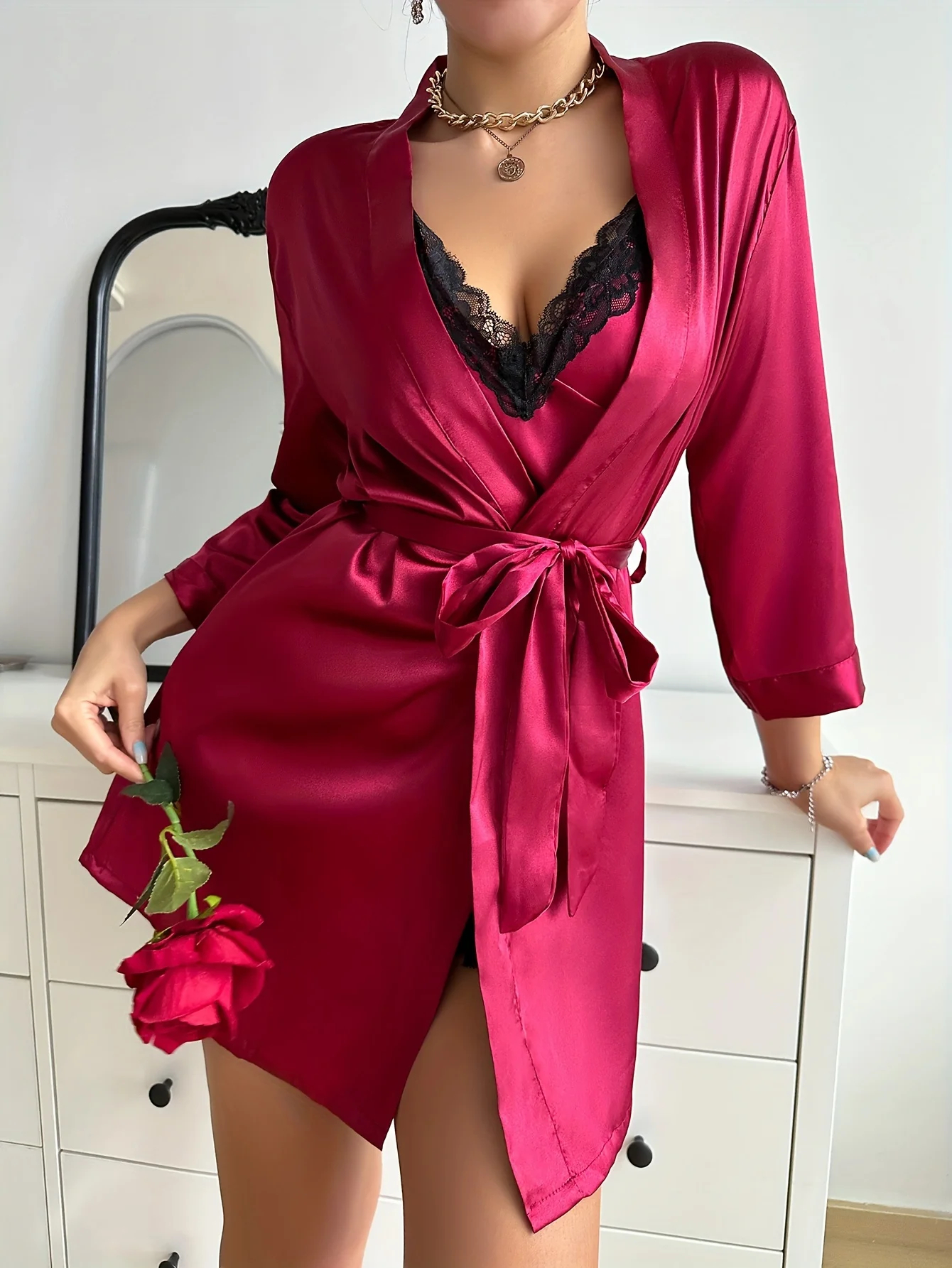 Conjunto feminino de 2 peças com acabamento em renda sedosa, camisola aberta nas costas e fenda, roupa de dormir respirável