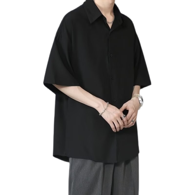 Csa Masculina de Verão Manga Curta em Seda Gelada, Caimento Solto, Antirrugas, Estilo Casual Jovem e Moderno com Detalhe d...