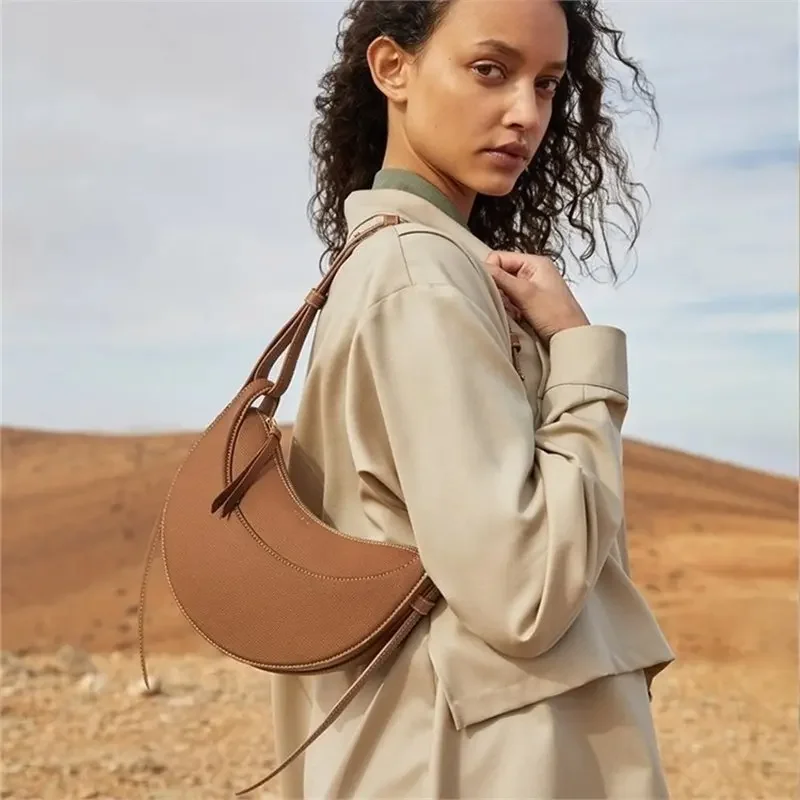Modna moda niszowa torba z półksiężycem, torba pod pachami dla kobiet nowy wysokiej klasy torebka podsiodłowa, torba crossbody na jedno ramię,