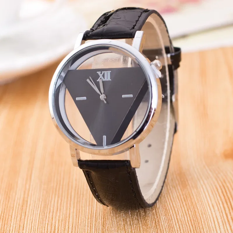 Reloj de pulsera INS de diseño informal Simple para mujer, reloj de pulsera de cuarzo triangular hueco de doble cara personalizado, regalos para mujer